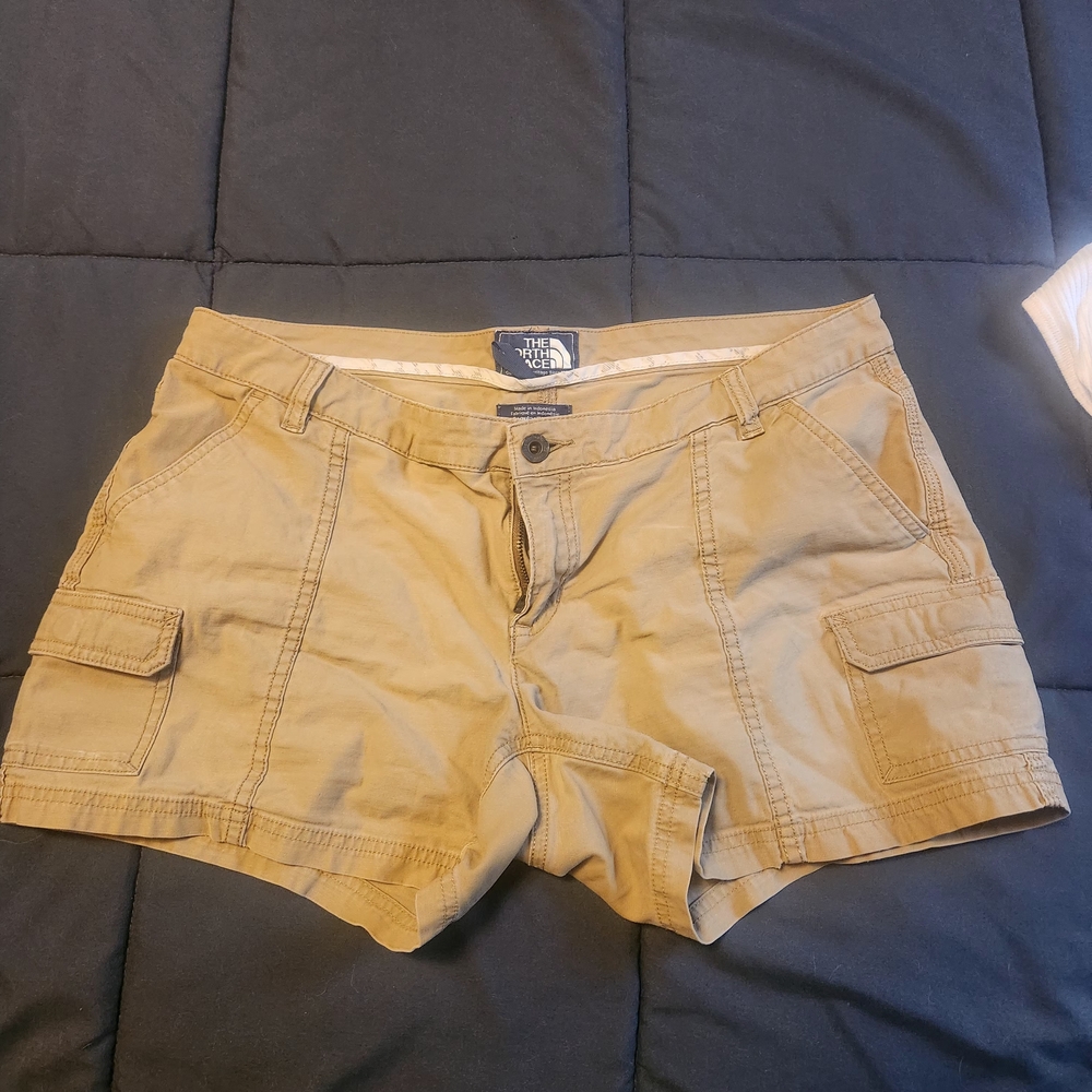 The North Face Women's Khaki Cargo Shorts